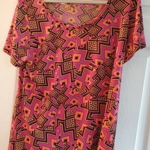 Lg Lularoe Perfect T Shirt